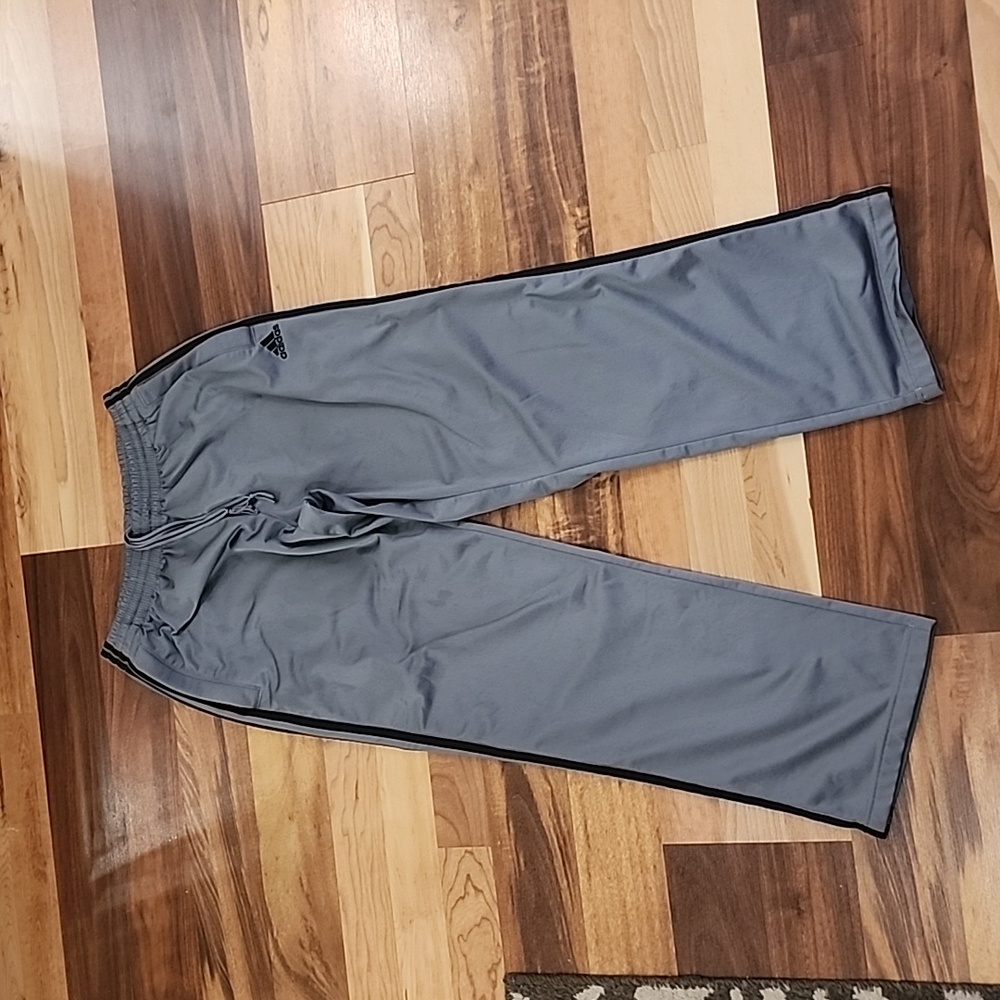 Mens Adidas track pants sz M